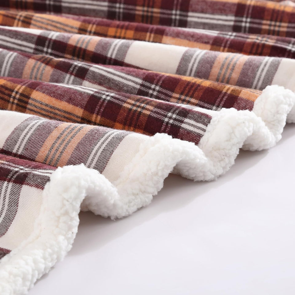 Eddie Bauer - Blanket, Soft Reversible Sherpa & Brushed Fleece Bedding, Perfect for Lounging, Dorm Essentials (Edgewood Plaid Red)